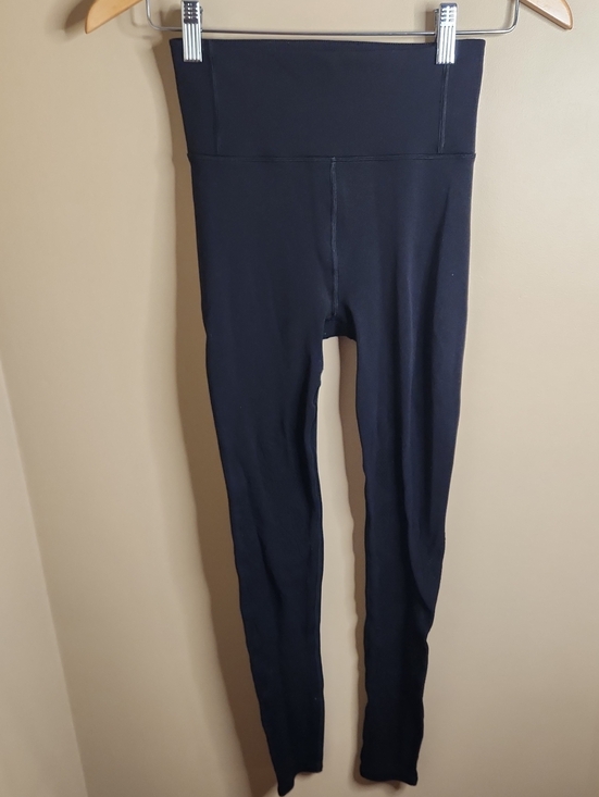 lululemon athletica Pants - Lululemon Reveal Tight *Lattice Paisley 28" in Black. Size 4. #W5AWNS